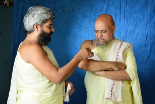 Acharya Nityananda suriji (127)
