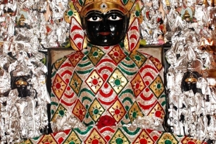 Aangi Of Jain God Munisuvrat Sawami (110)