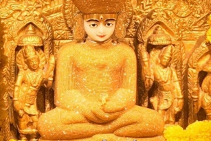 Jain bhagwan's aangi photo
