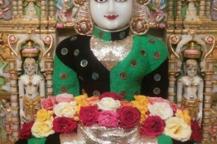 Jain gods aangi pic