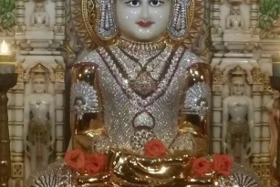 Jain parmatma aangi pics