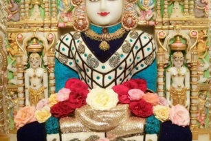 Jain prabhu's aangi photos