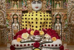Jain prabhu's aangi