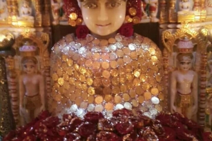 jain parmatmas aangi pictures